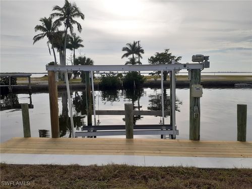 2585 3rd St, MATLACHA, FL, 33993-9761 | Card Image