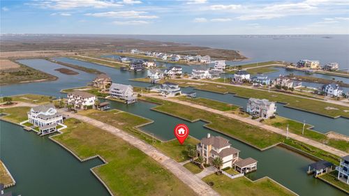 9 Ramrod, Hitchcock, TX, 77563-4253 | Card Image