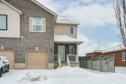 711 S Southwood Way S, Woodstock, ON, N4V1H5 | Card Image