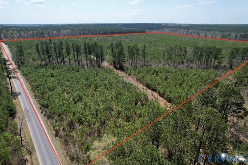 601 Edmonds Lane, Blackstone, VA, 22824 | Card Image