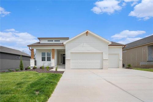 12445 Empress St, Platte City, MO, 64079-8582 | Card Image