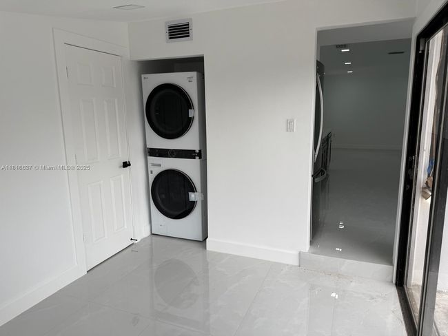4314 Sw 97 Th Ct, House other with 5 bedrooms, 2 bathrooms and null parking in Miami FL | Image 39