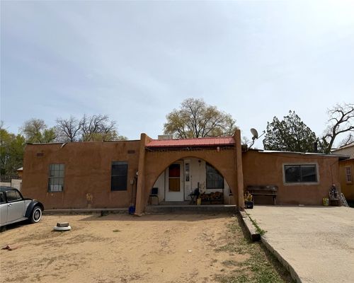 2 Platt Ct, Espanola, NM, 87532-9597 | Card Image