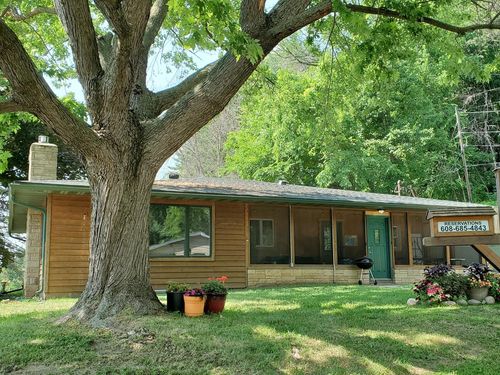 S1638 State Road 35, ALMA, WI, 54610-8301 | Card Image