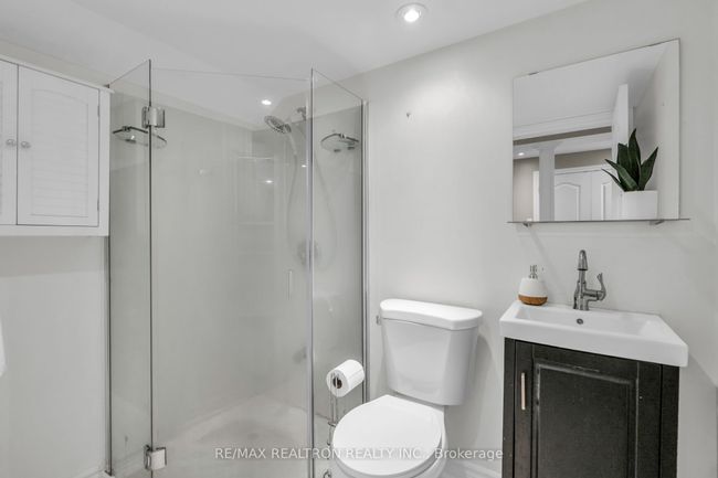 172 Denise Cir, House attached with 4 bedrooms, 4 bathrooms and 2 parking in Newmarket ON | Image 32