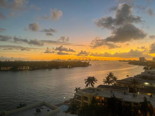 apt-821-900 Bay Dr, Miami Beach, FL, 33141-5633 | Card Image