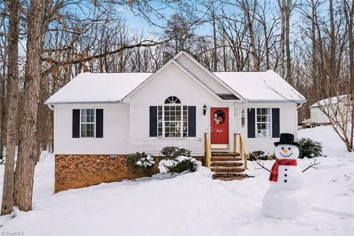 5507 Whispering Pines Dr, Summerfield, NC, 27358-9082 | Card Image