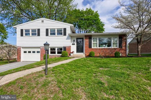 67 Oberlin Ave, SINKING SPRING, PA, 19608-1257 | Card Image