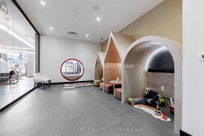 623 - 689 The Queensway, Condo with 2 bedrooms, 2 bathrooms and 1 parking in Etobicoke ON | Image 29