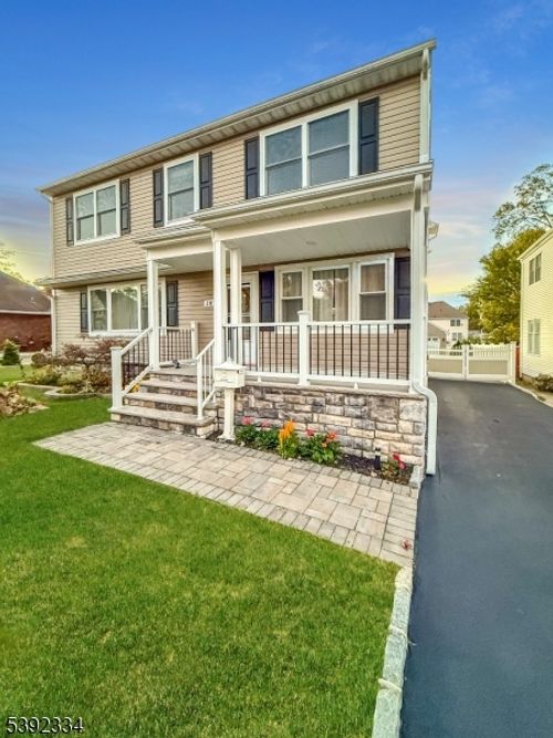 207 Remsen Ave, Avenel, NJ, 07001-1258 | Card Image