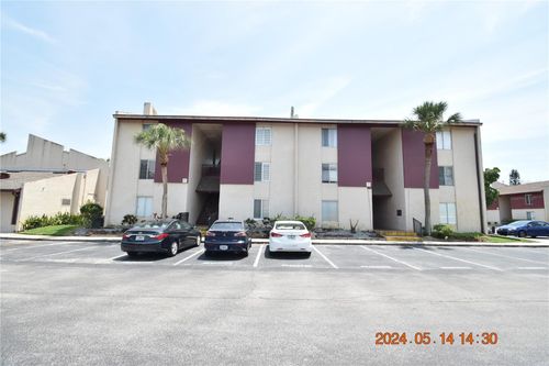 unit-70-3814 N Lake Dr, TAMPA, FL, 33614-2050 | Card Image
