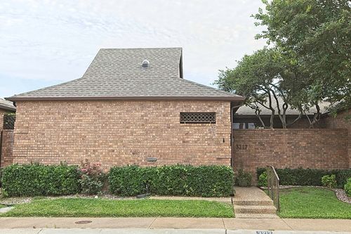 3217 Squireswood Dr, Carrollton, TX, 75006-5209 | Card Image