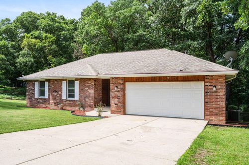 8 Northwoods Dr, Kimberling City, MO, 65686-9625 | Card Image