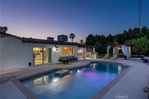 2290 N Victoria Rd, Palm Springs, CA, 92262-3672 | Card Image