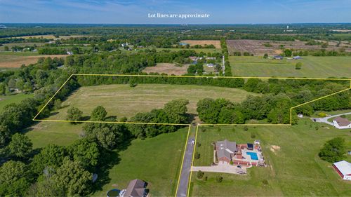 000 Adams Way, Metropolis, IL, 62960 | Card Image