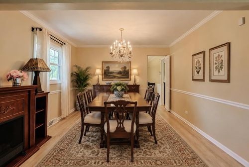6104 Westgate Ct, Woodridge, IL, 60517-1121 | Card Image
