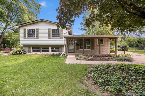 2923 Burlington Ct, Ann Arbor, MI, 48105-1479 | Card Image
