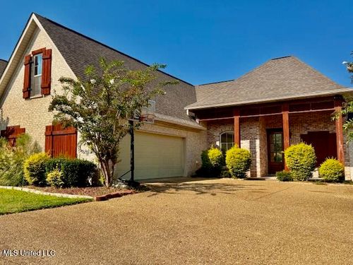 219 Hidden Hills Pkwy, Brandon, MS, 39047-5135 | Card Image
