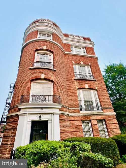 apt-203-1901 19th St Nw, WASHINGTON, DC, 20009-1256 | Card Image