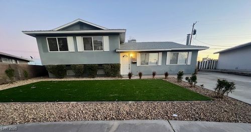 6213 Fairwood Ave, Las Vegas, NV, 89107-2545 | Card Image