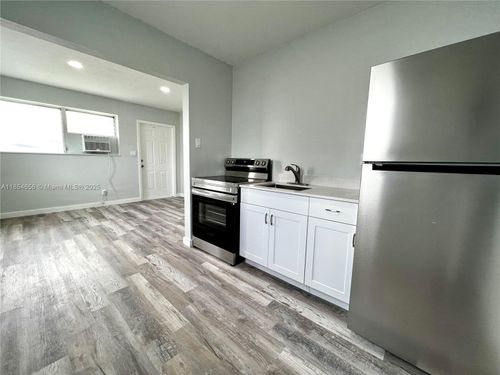 apt-2-725 Nw 7th Ave, Hallandale Beach, FL, 33009-2265 | Card Image