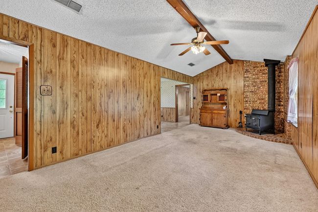 637 Snap Rd, House other with 2 bedrooms, 2 bathrooms and null parking in Sherman TX | Image 11