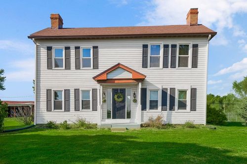 21497 203rd St, Tonganoxie, KS, 66086-4204 | Card Image