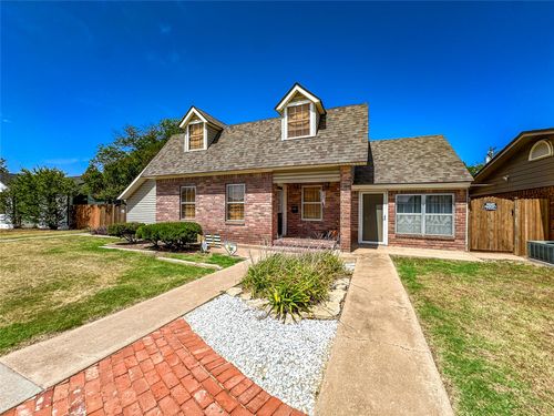 703 N Avenue E, Haskell, TX, 79521-4517 | Card Image