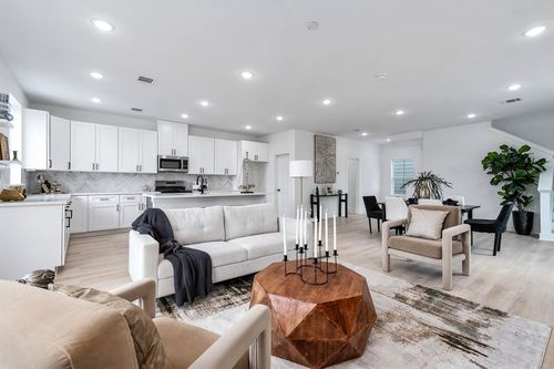 1511 Euel St, Houston, TX, 77009-1605 | Card Image