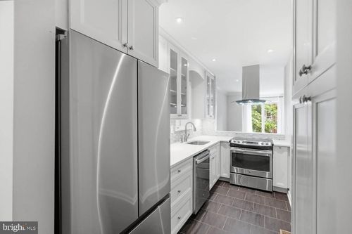 107-1625 Q St Nw, WASHINGTON, DC, 20009-6327 | Card Image