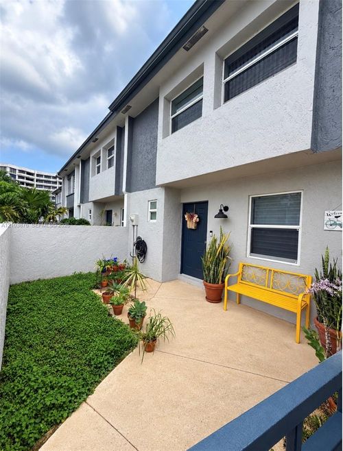 g5-14121 Sw 66th St, Miami, FL, 33183-2275 | Card Image