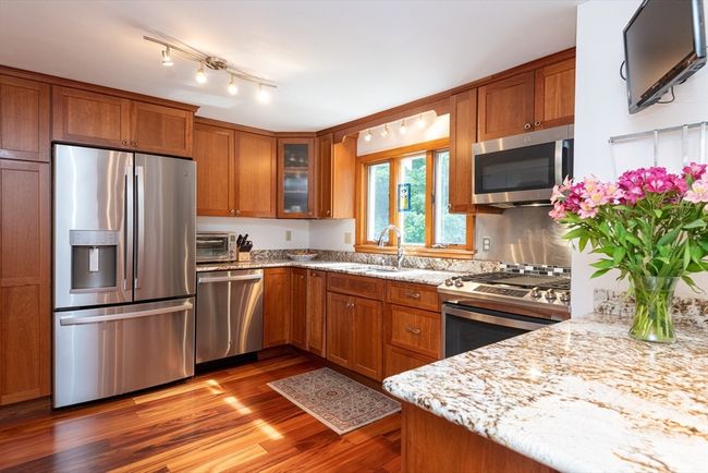 10 Cranton Ave, House other with 3 bedrooms, 3 bathrooms and 4 parking in Groveland MA | Image 8