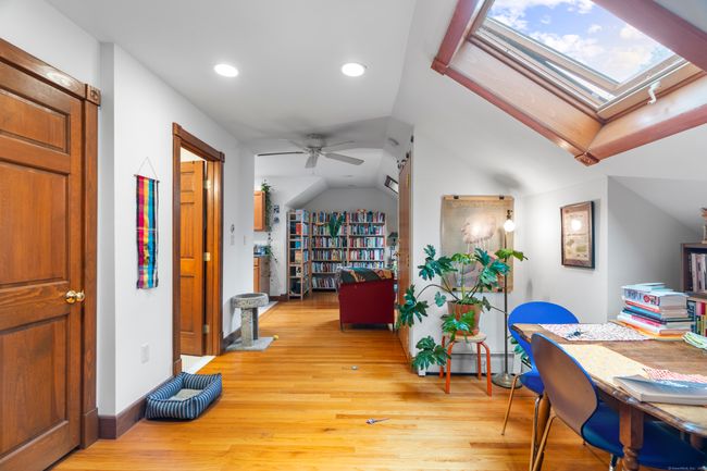 623 Whitney Ave, Home with 21 bedrooms, 13 bathrooms and 12 parking in New Haven CT | Image 28