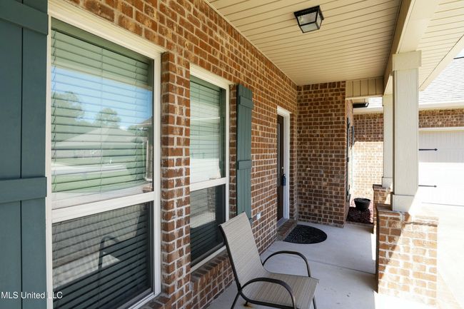 Porch | Image 5