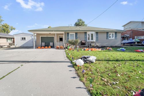 29421 S Gibraltar Road, Gibraltar, MI, 48173 | Card Image