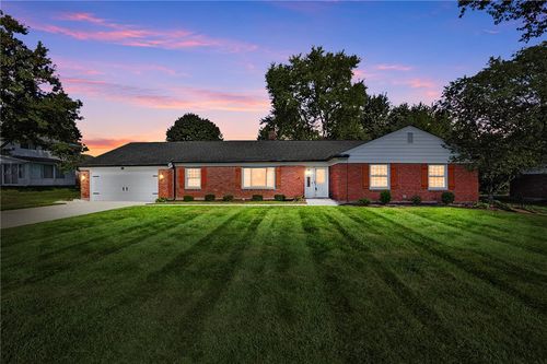 707 Kings Row Ave, Dayton, OH, 45429-5907 | Card Image