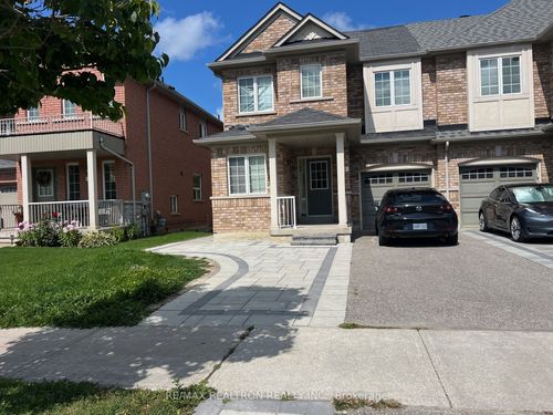 upper-44 Lewis Honey Dr, Aurora, ON, L4G0J4 | Card Image