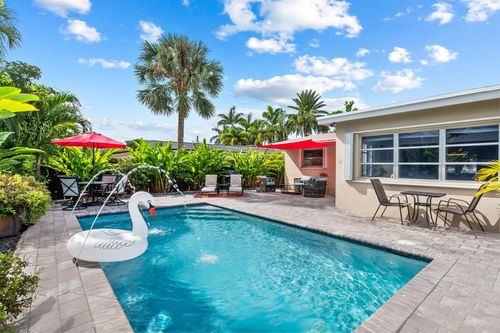2640 Nw 9th Ln, Wilton Manors, FL, 33311-2321 | Card Image