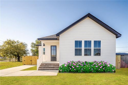 1702 Schnell Dr, Arabi, LA, 70032-1733 | Card Image