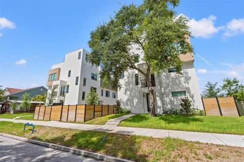 320 15th St N, SAINT PETERSBURG, FL, 33705-2016 | Card Image