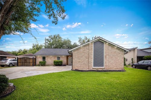 6822 Escondido Dr, Houston, TX, 77083-1116 | Card Image