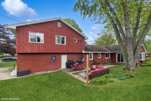 1511 Lakeland Ave, McHenry, IL, 60050-3862 | Card Image