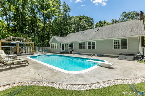 432 Green Hollow Rd, Killingly, CT, 06239-4252 | Card Image
