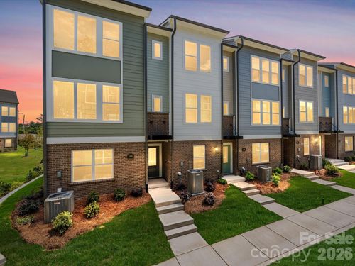 1104 Bismuth Ln, Charlotte, NC, 28211-0038 | Card Image