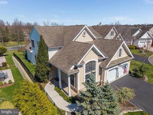 4 Nortwick Ct, SOMERSET, NJ, 08873-7270 | Card Image