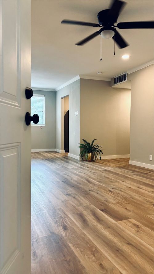 apt-8-4603 Junius St, Dallas, TX, 75246-1073 | Card Image