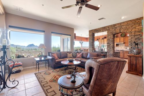 17247 E Sunscape Dr, Fountain Hills, AZ, 85268-8557 | Card Image