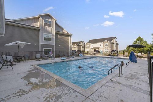unit-1-and-unit-4-2910 &3112 Vineyards Parkway / Terrace, Branson, MO, 65616 | Card Image