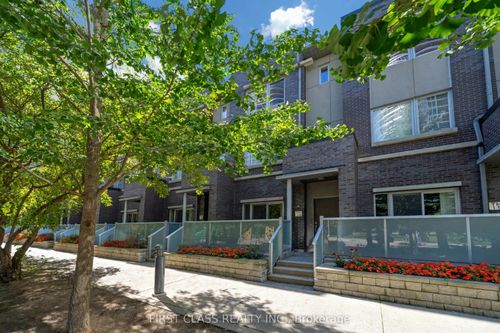 14-310 Village Green Sq, Scarborough, ON, M1S0L1 | Card Image
