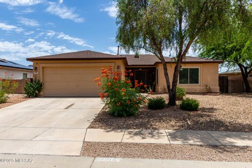 3685 S Double Echo Rd, Tucson, AZ, 85735-5132 | Card Image